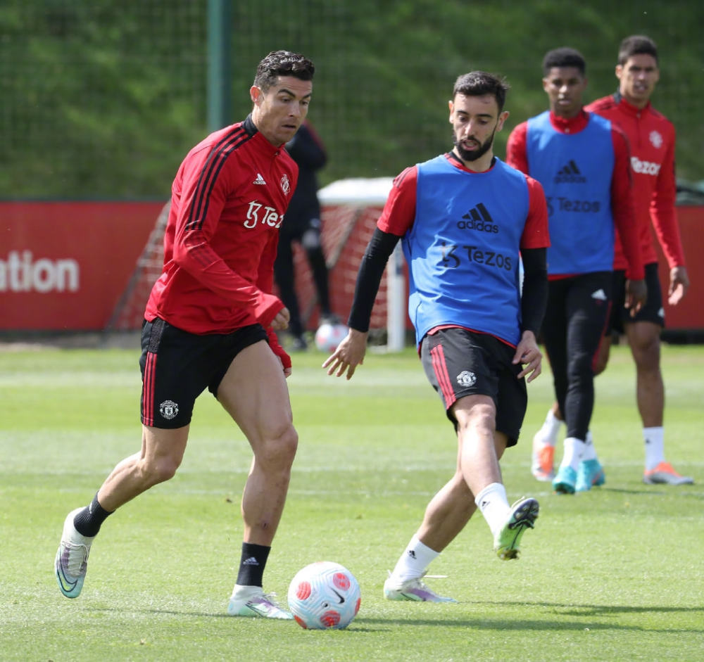 很多年轻球 很多年轻球